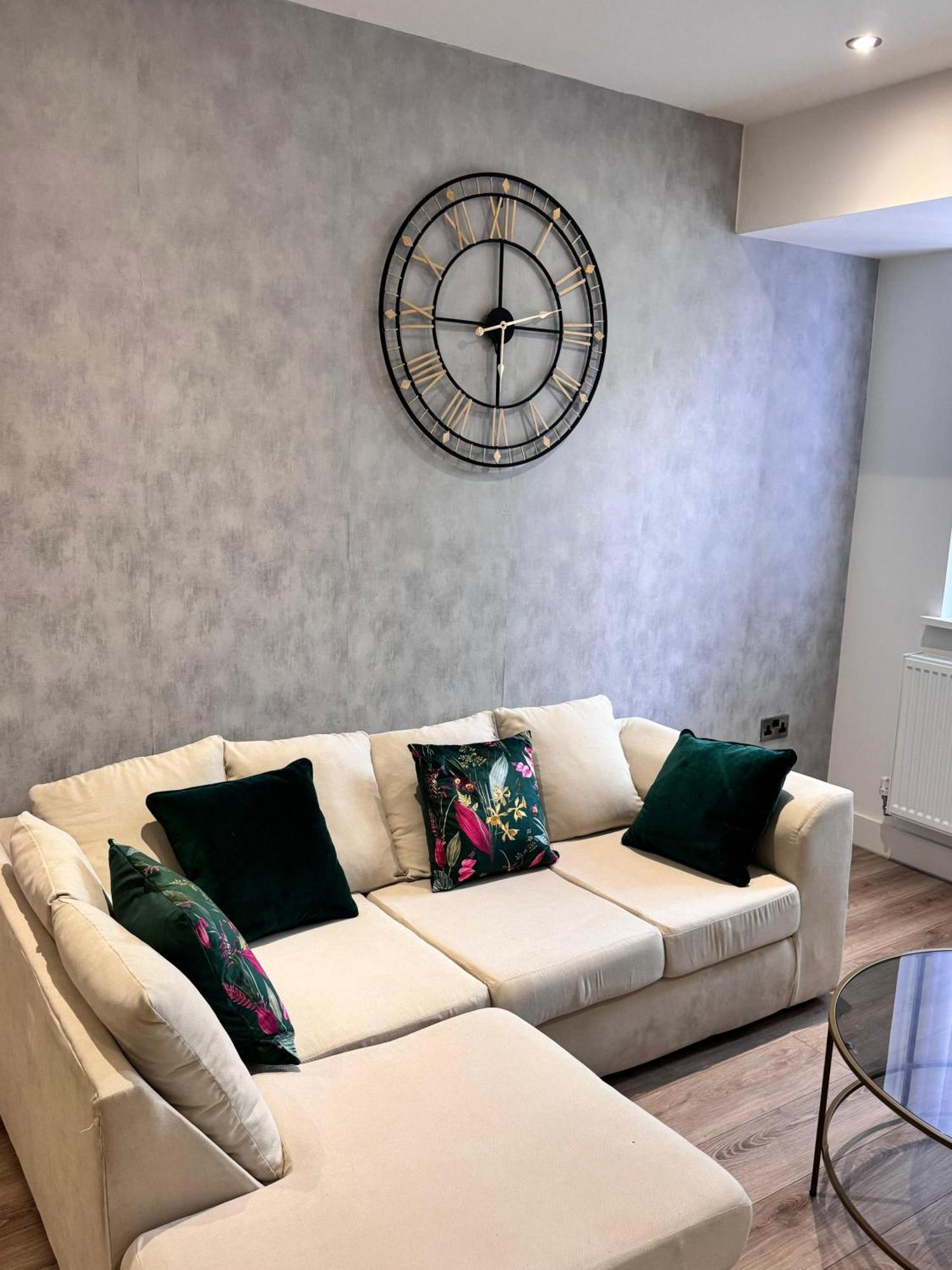 Stylish Luxury Solihull Flat ภายนอก รูปภาพ