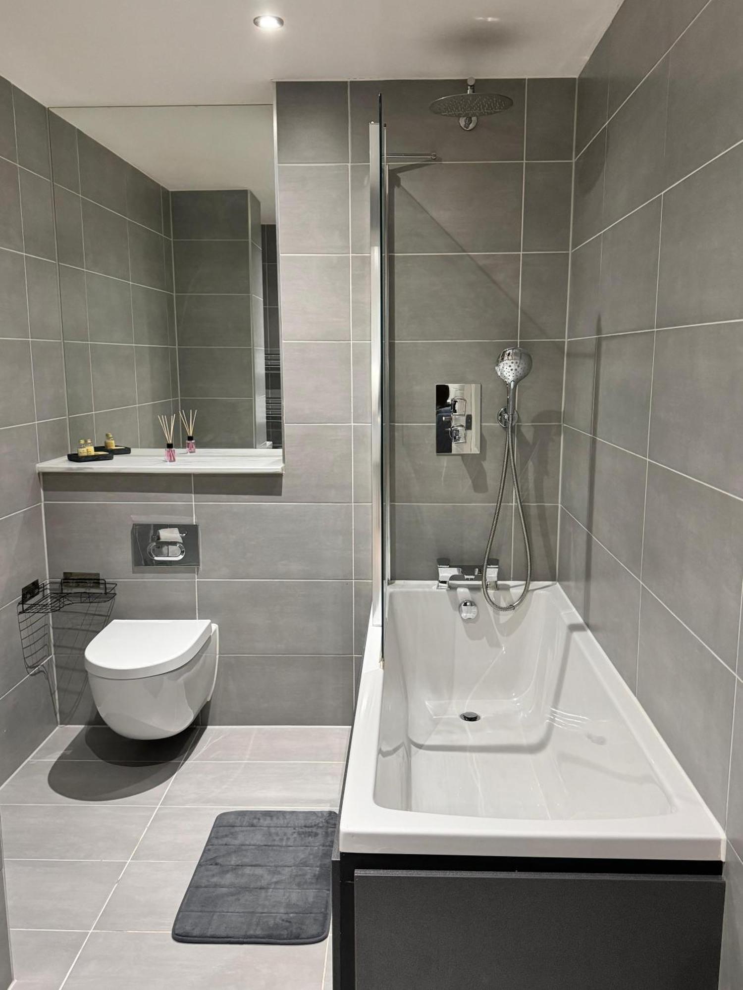 Stylish Luxury Solihull Flat ภายนอก รูปภาพ